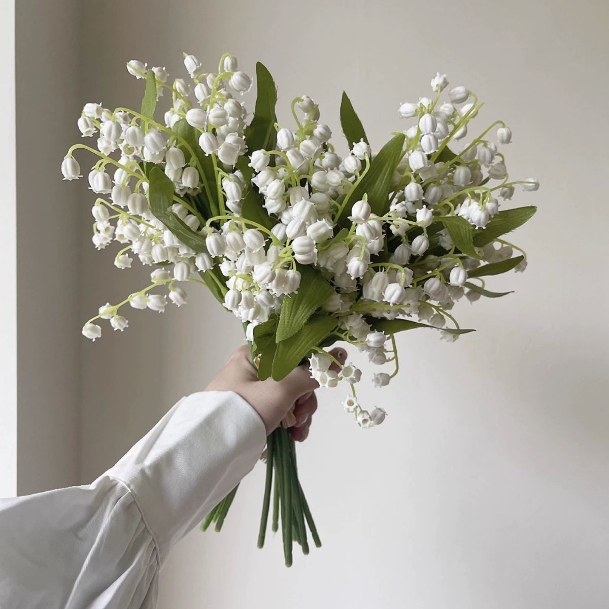 Faux Small Lily Bulbs Bunch