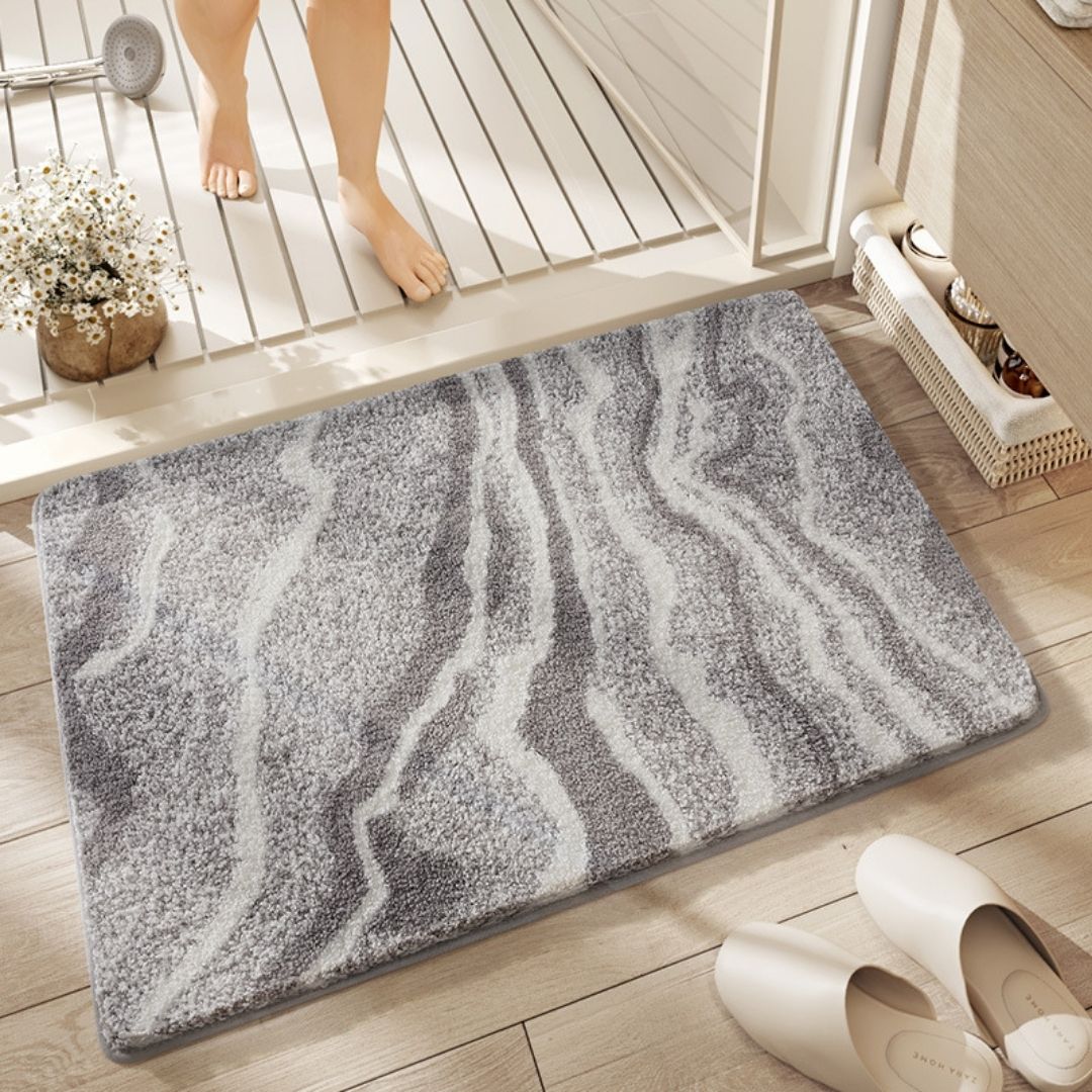 The Fluffy Bathroom Mat L
