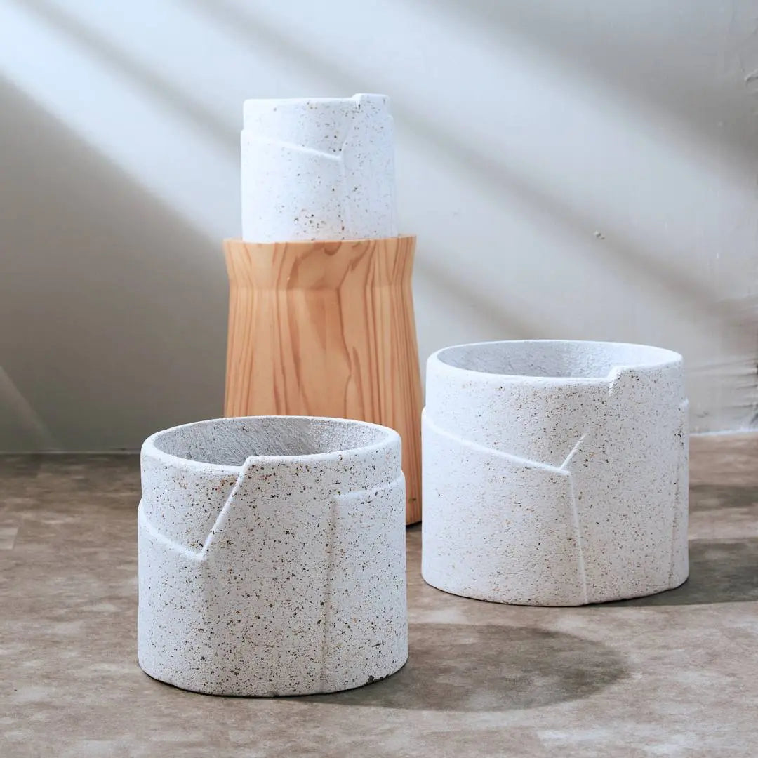 Pylota Concrete Flower Pot-Speckled Space
