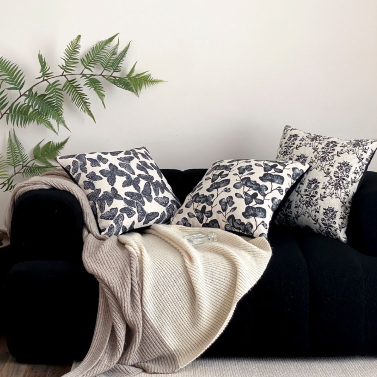 Brueo Cushion Cover