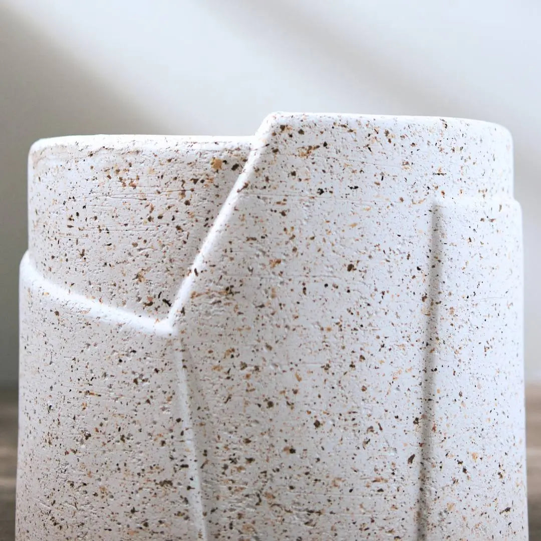 Pylota Concrete Flower Pot-Speckled Space
