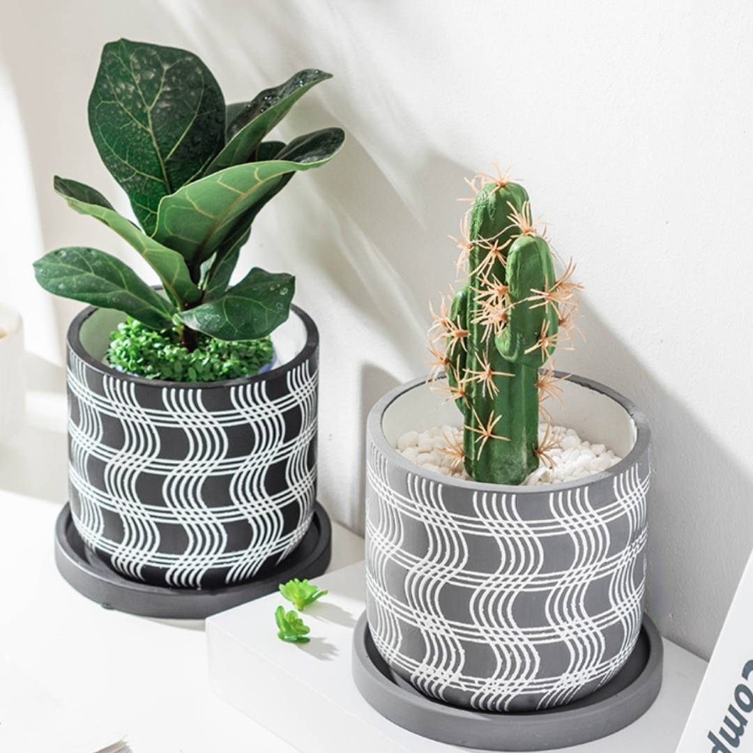 Raven Concrete Flower Pot