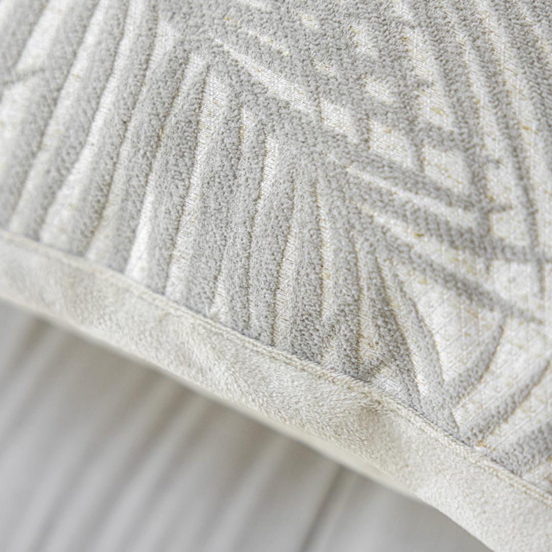 Thirle Cushion Cover