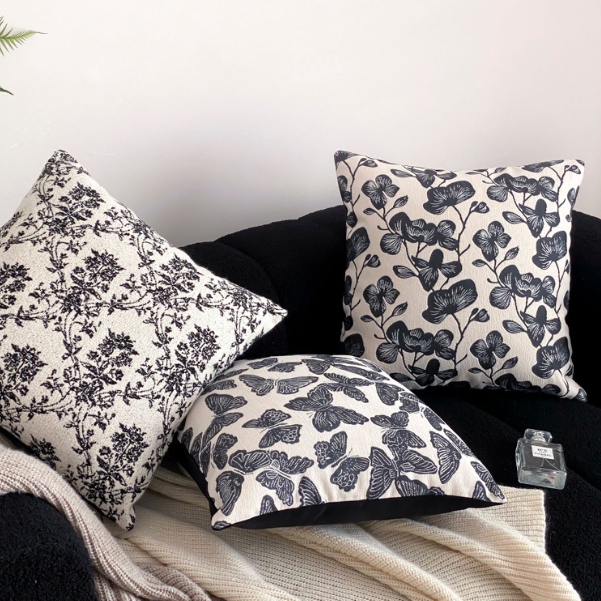 Brueo Cushion Cover