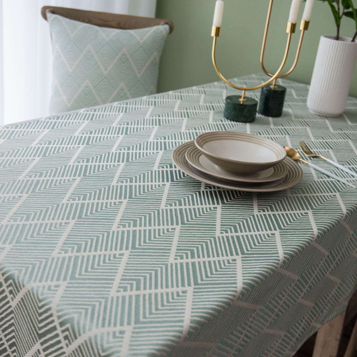 Valeno Green Table Cloth