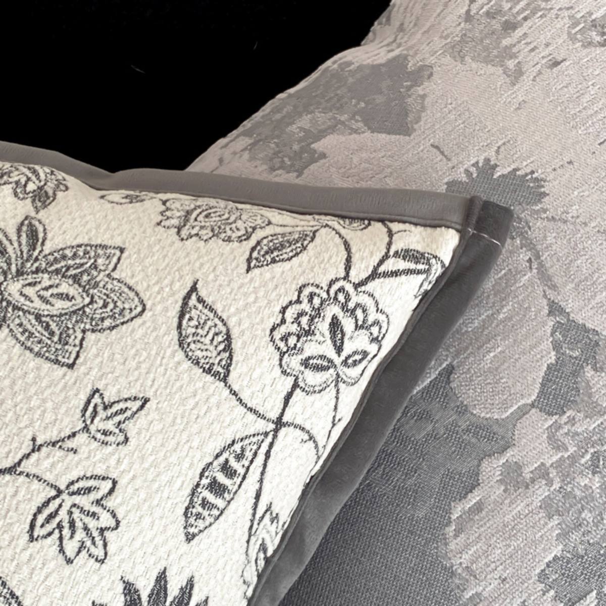 Selvaro Cushion Cover