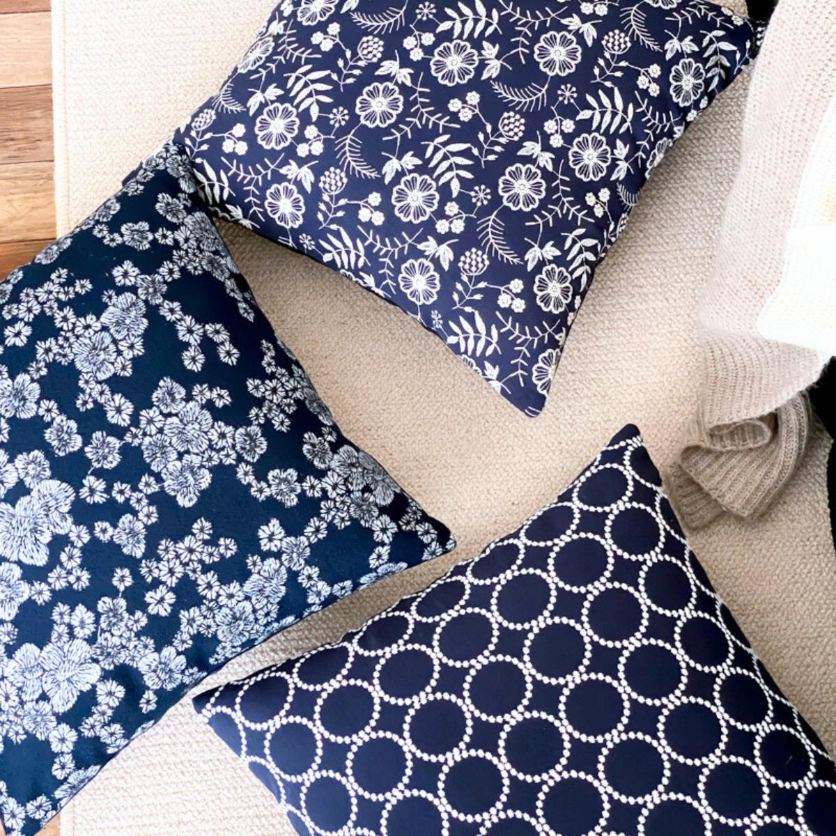 Flomie Cushion Cover
