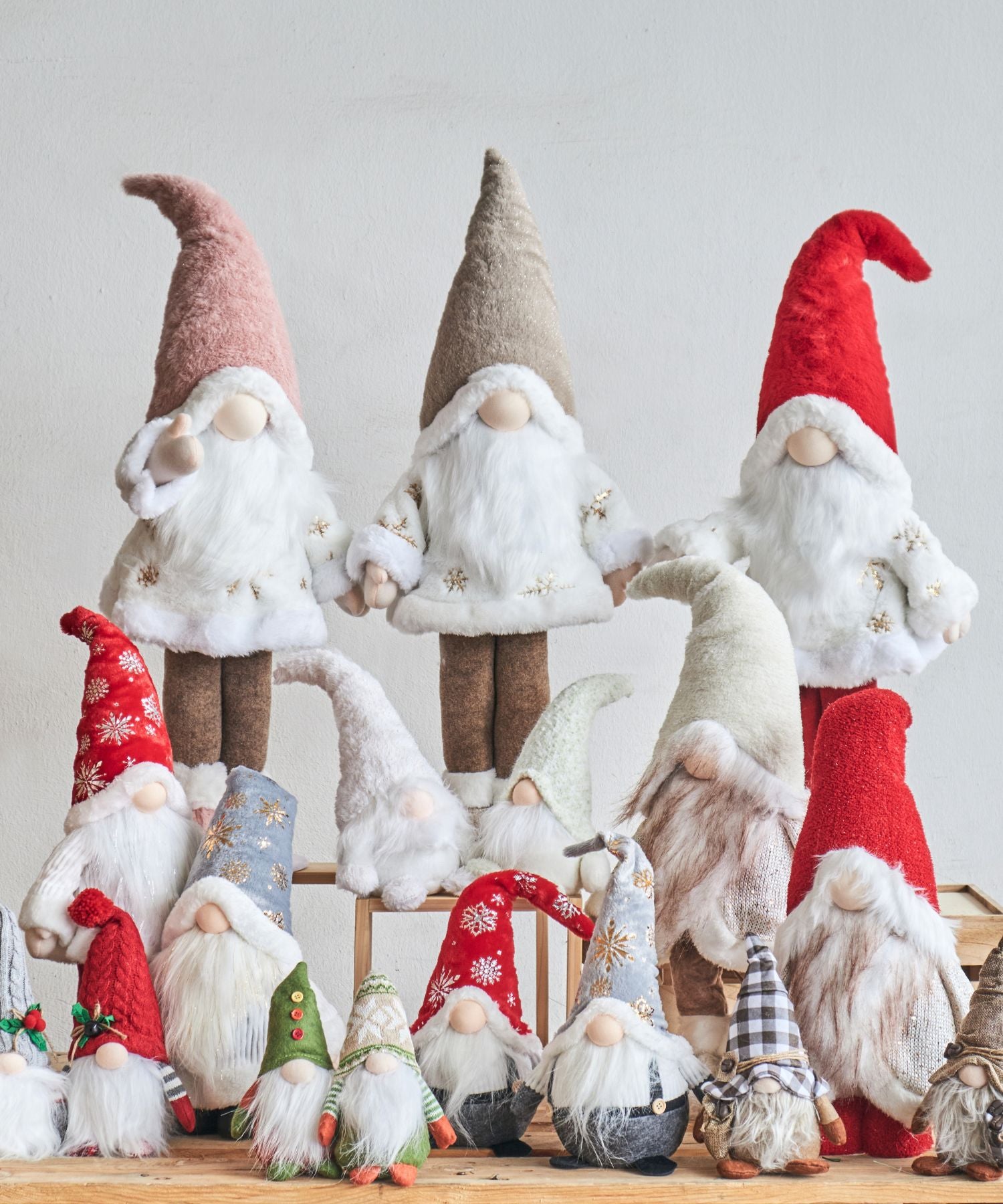 5_78344490-ba1b-42cd-b833-e7ca0913d630-Speckled Space