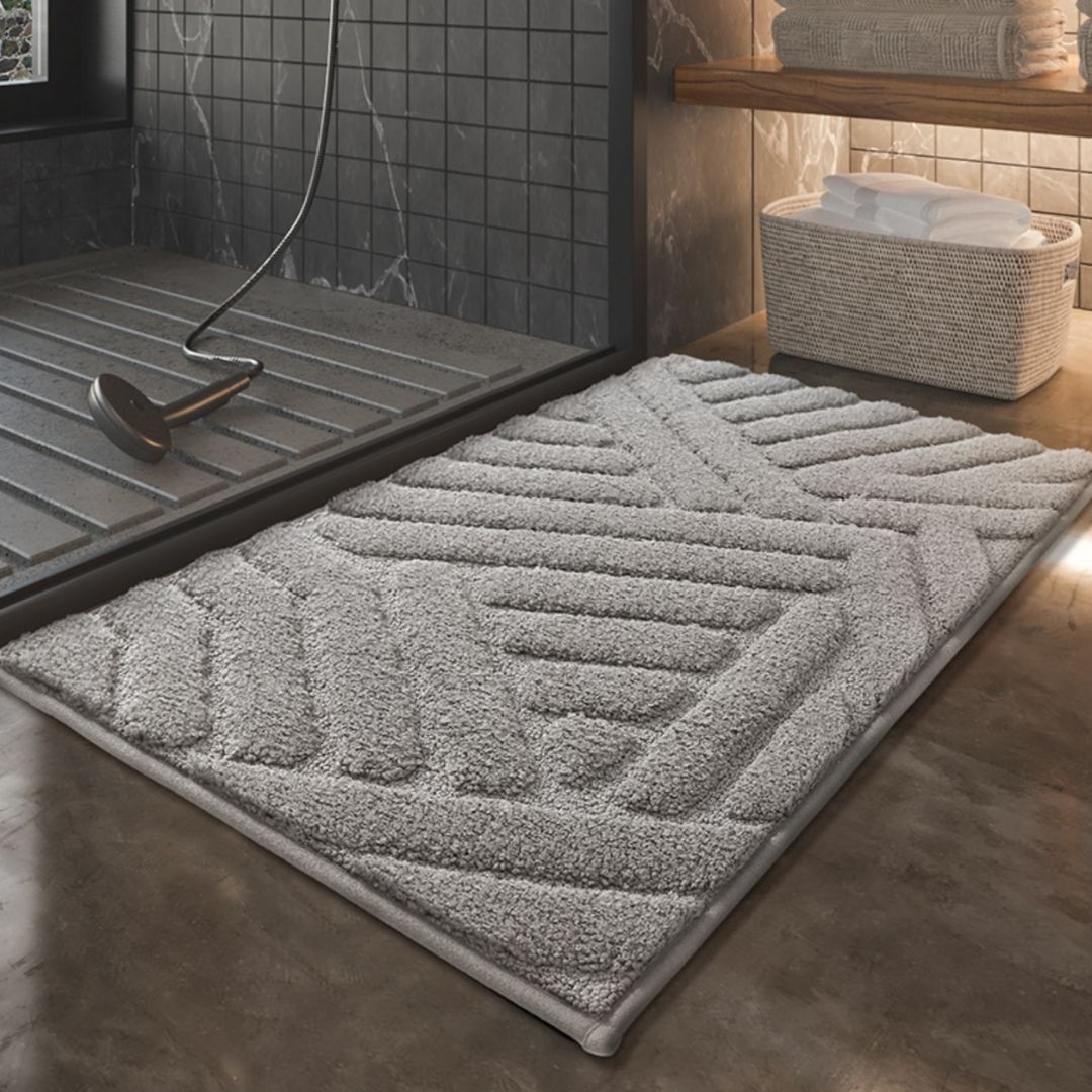 The Fluffy Bathroom Mat G