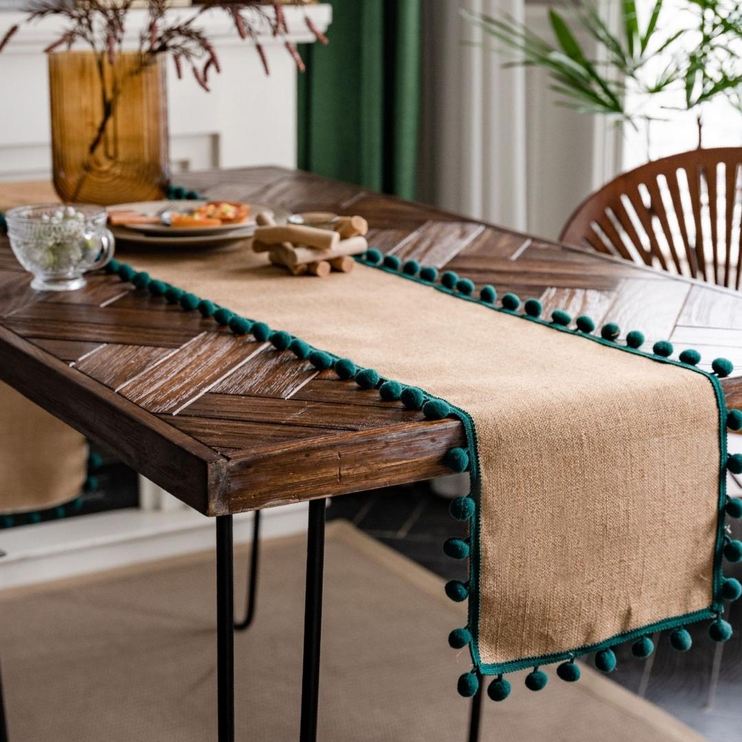 Ferle Table runner