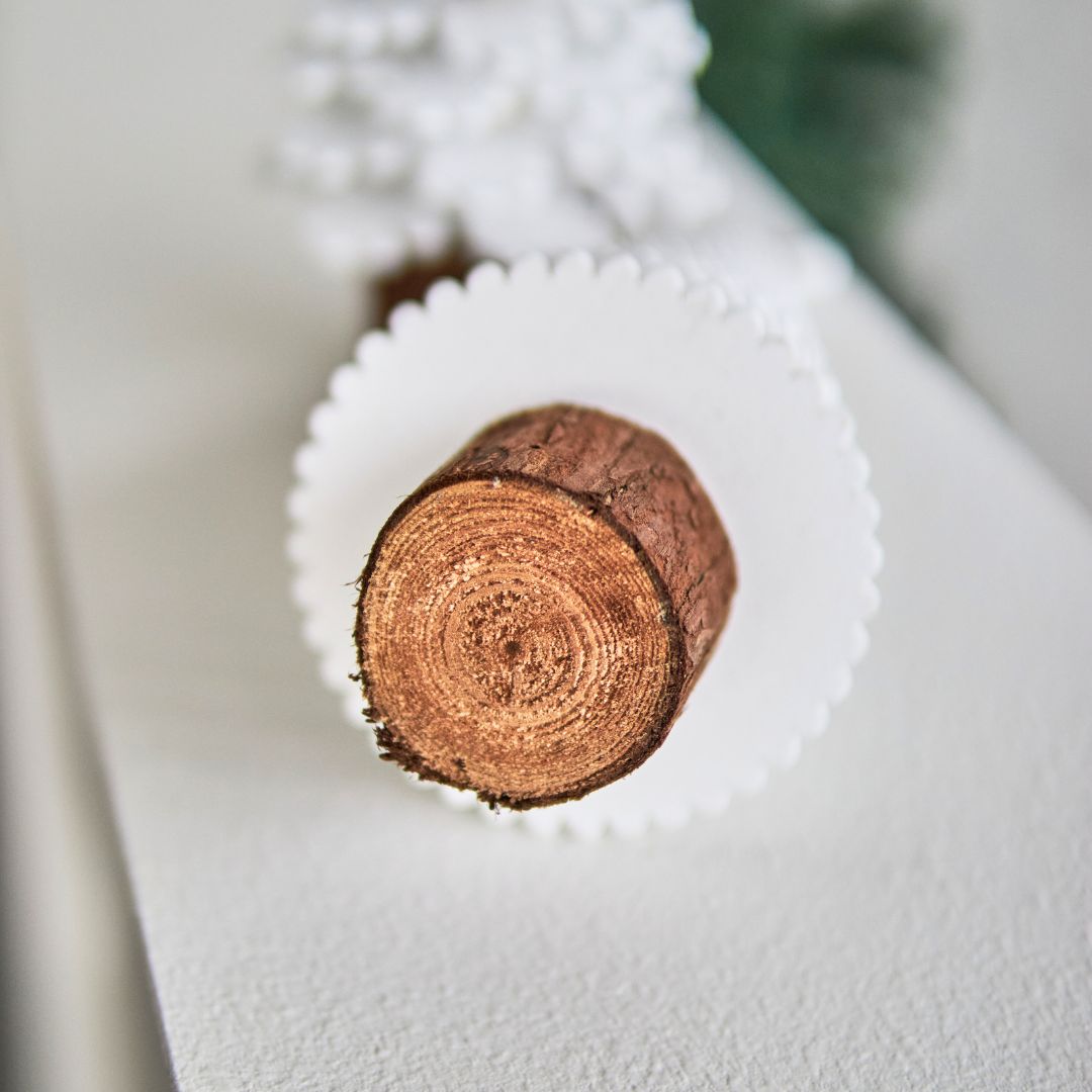 Christmas Wooden Tree Decorative Figurine Design B
