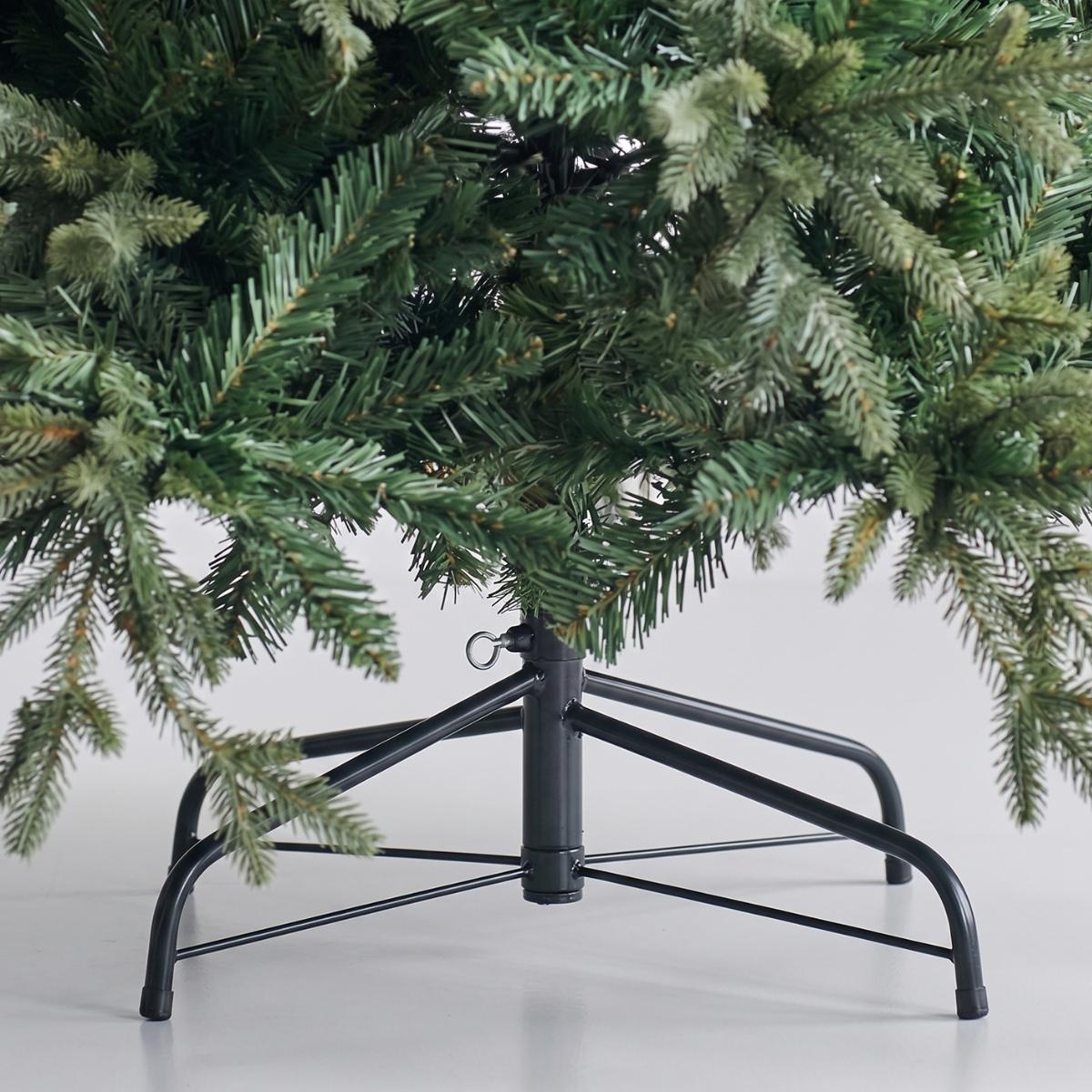 Easy setup hinged branch system of the Speckled Space Vermonia Fraser Fir Christmas tree, offering superior convenience and design compared to Vanda Win in Singapore.