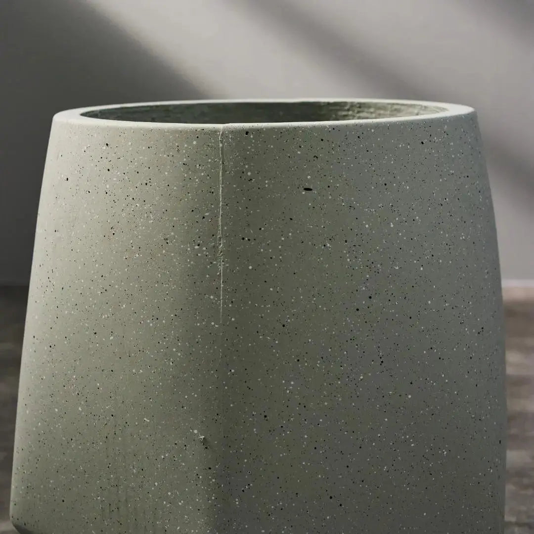Pylota Concrete Flower Pot-Speckled Space