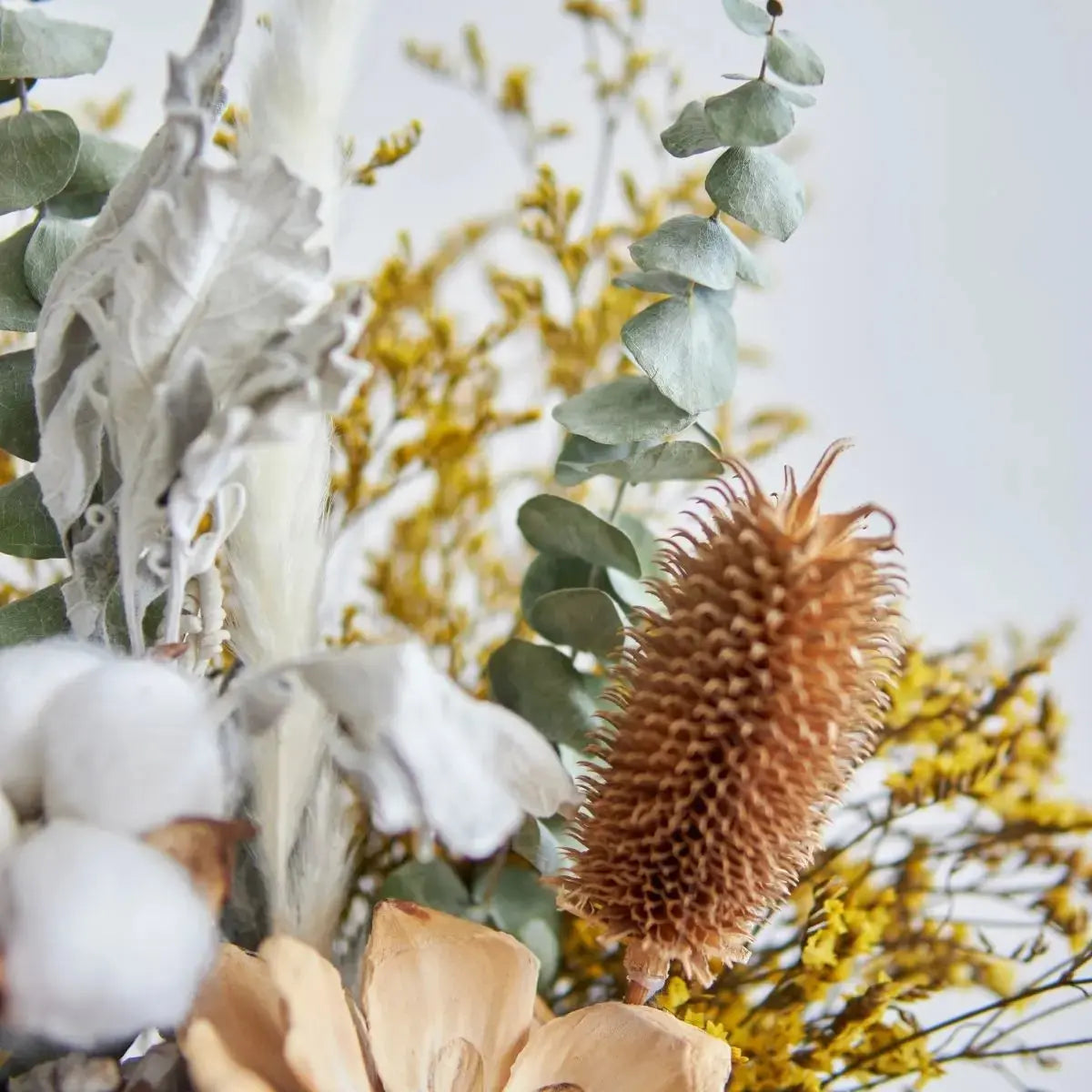 Dried Floral Arrangement H Speckled Space