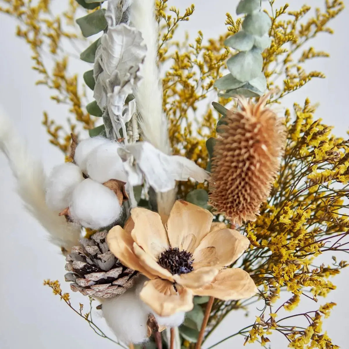 Dried Floral Arrangement H Speckled Space