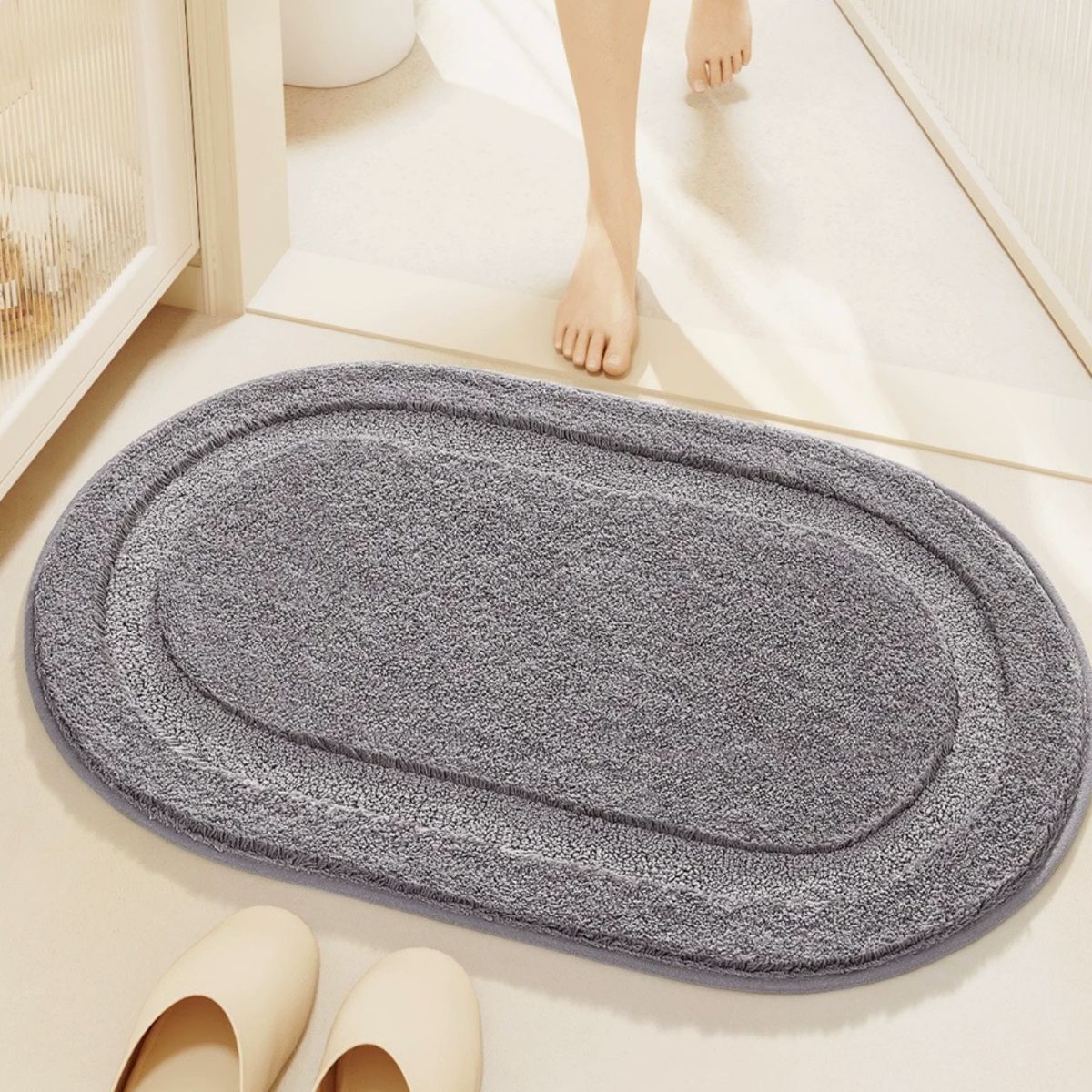 The Fluffy Bathroom Mat O