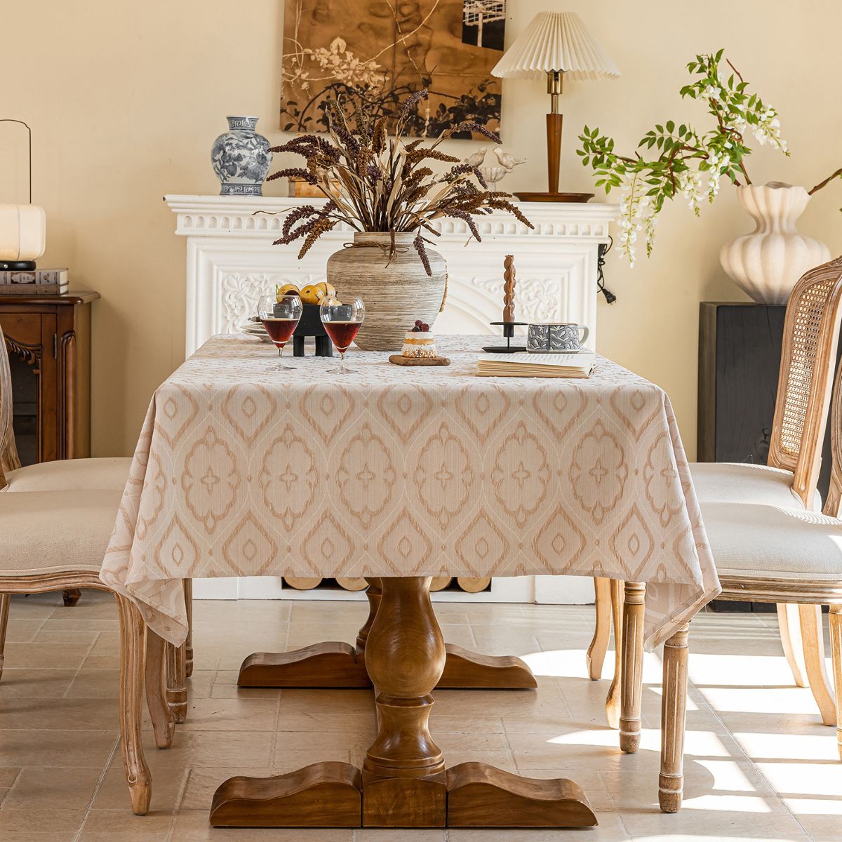 Everly Beige Table Cloth