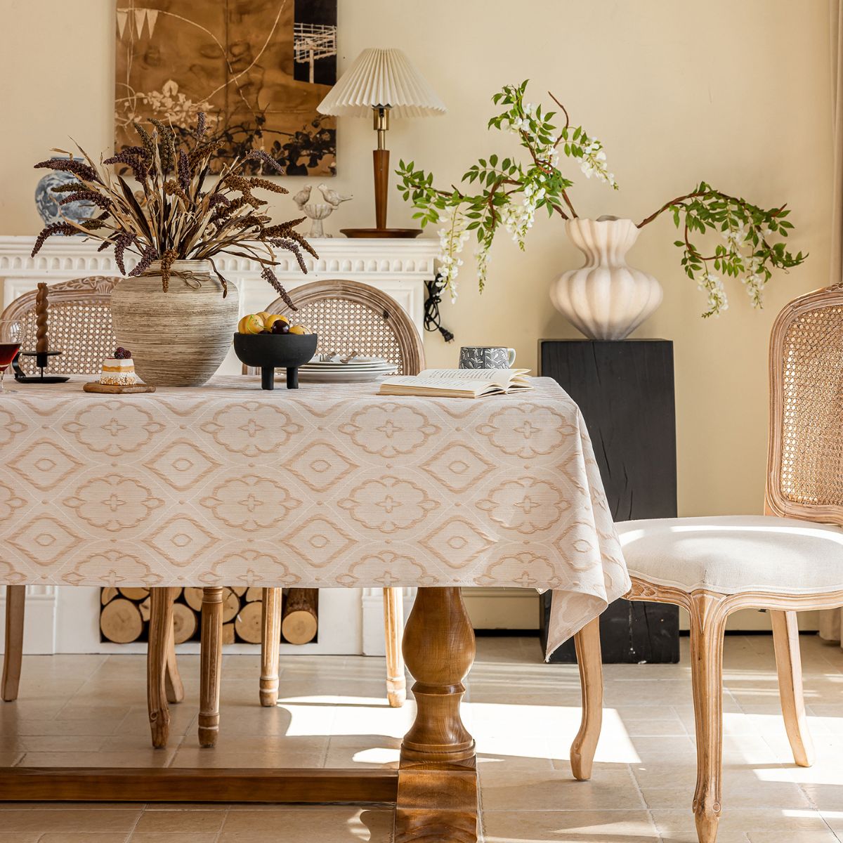 Everly Beige Table Cloth