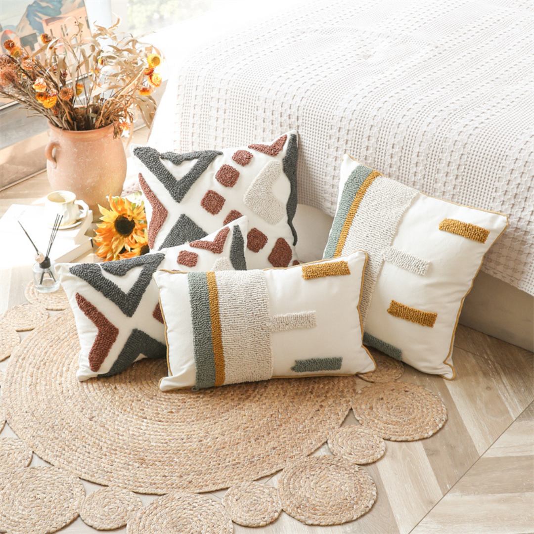 Enteo Tufted Cushion Cover