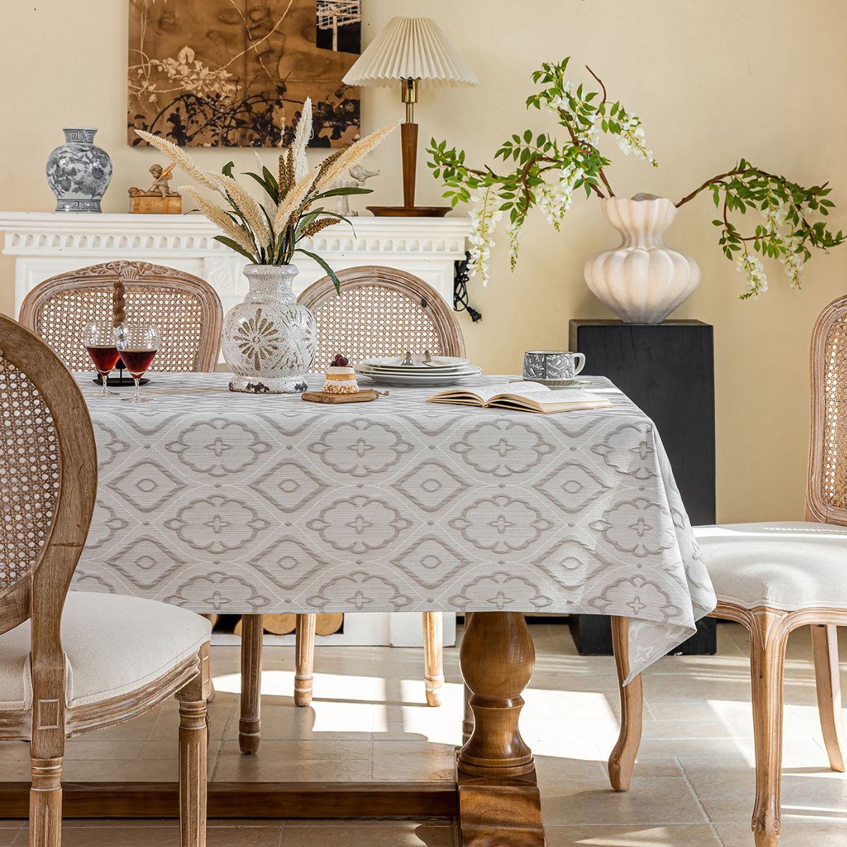 Jadino Grey Table Cloth