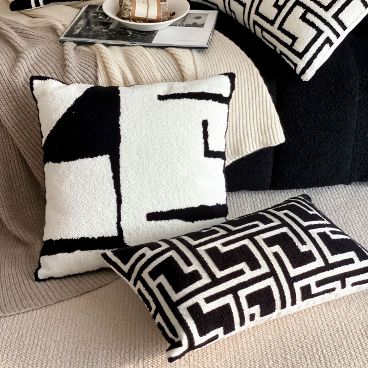 Melry Cushion Cover