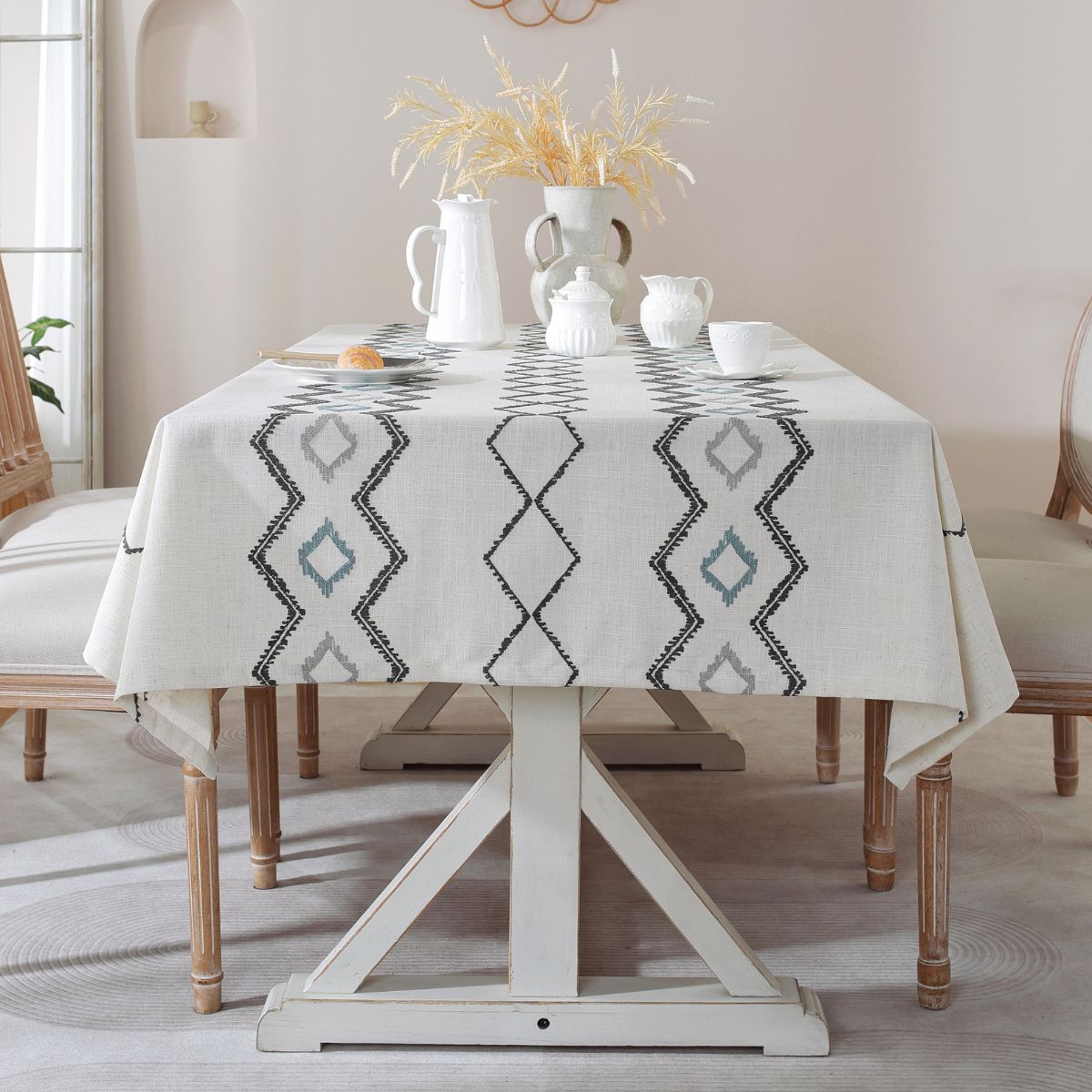 Lyla Grey Table Cloth