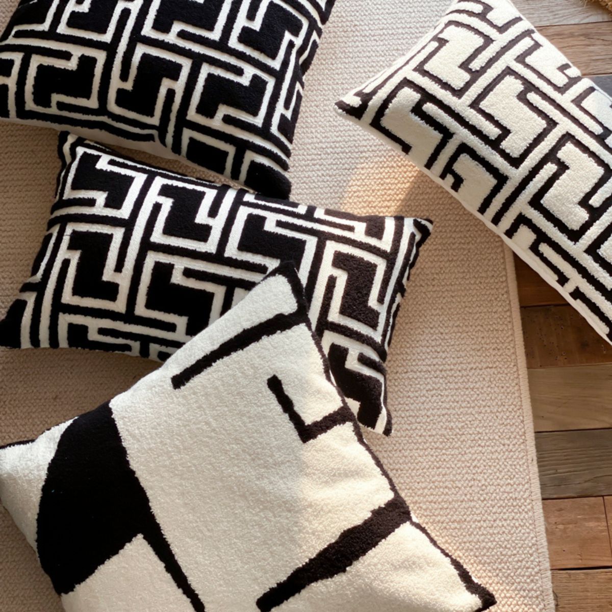 Melry Cushion Cover