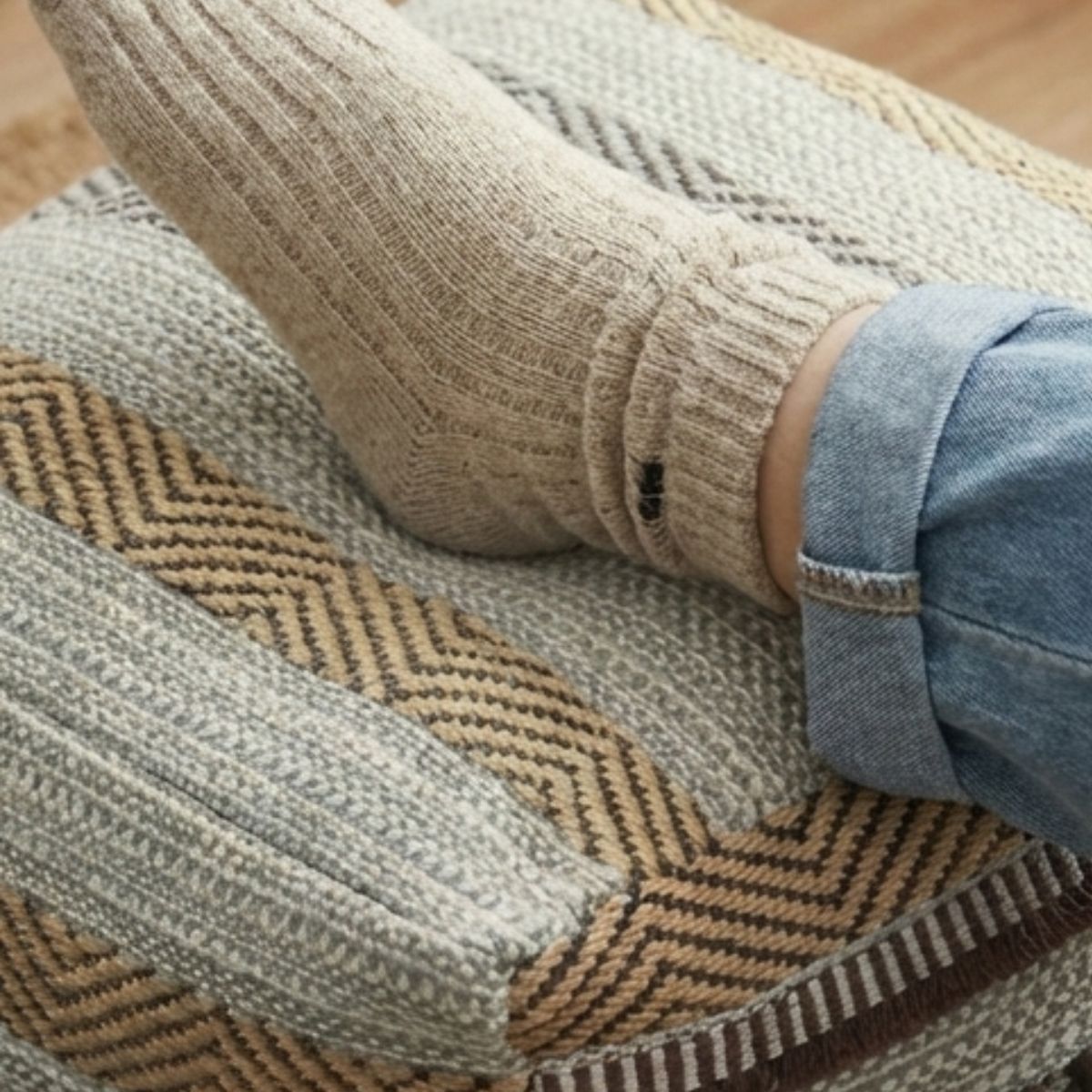 Hoshrino Sofa Ottoman