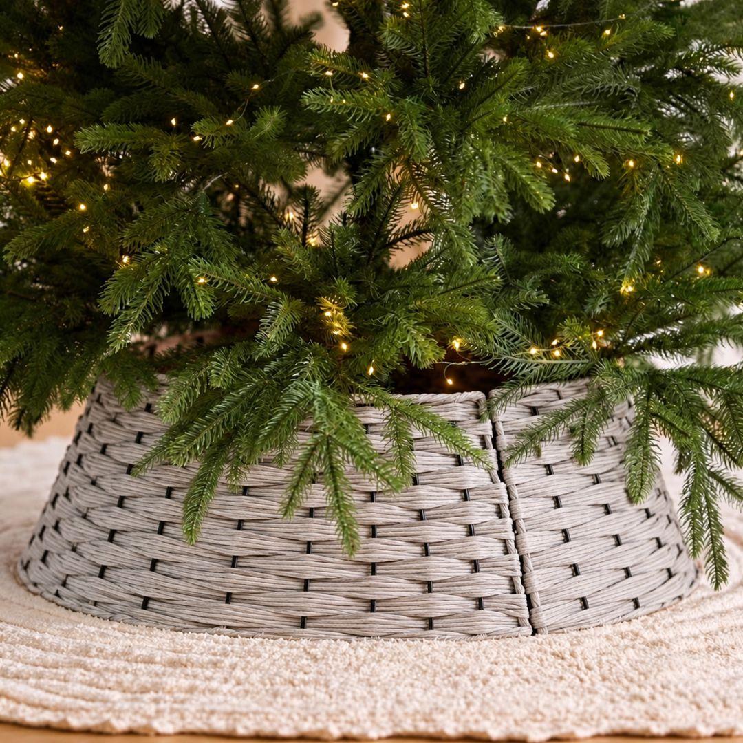 Grey Christmas Tree Collar