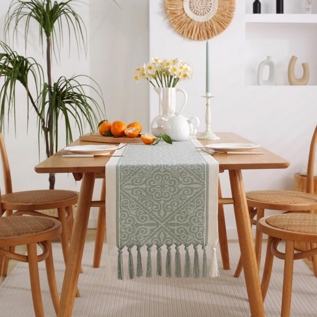 Tacqe Table Runner