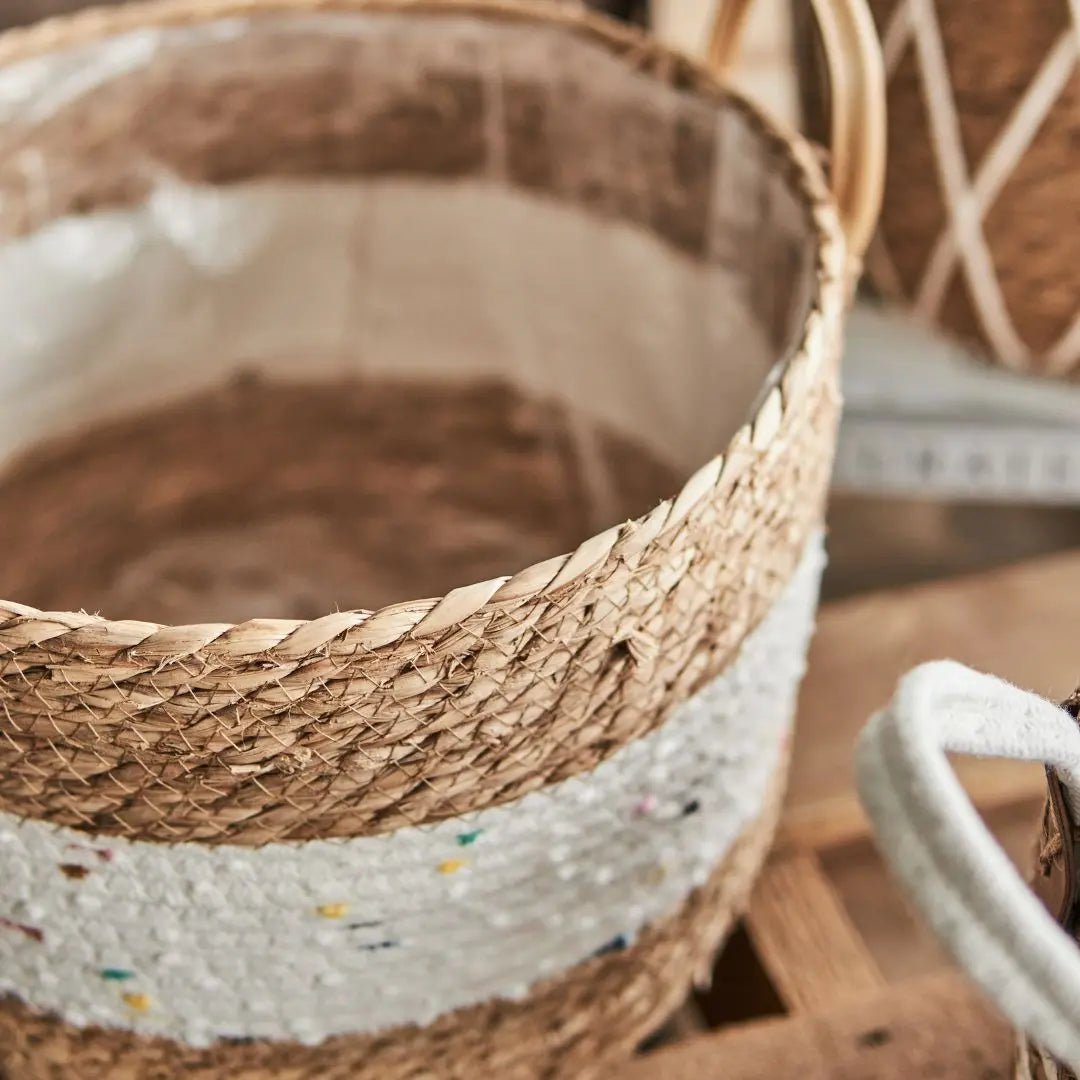 Maverin Hand Made Seagrass Woven Plant Basket-Speckled Space