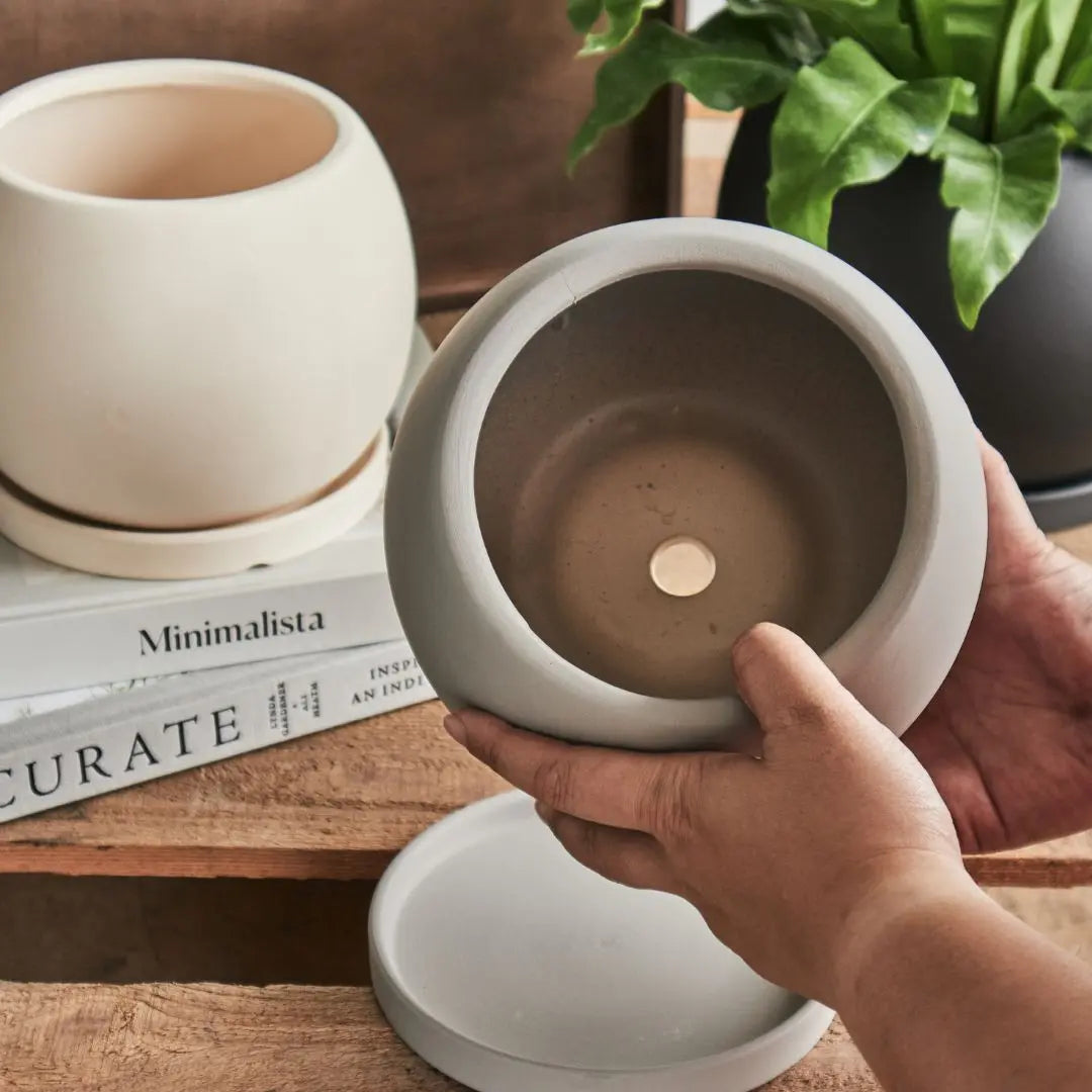 Como Ceramic Flower Pot-Speckled Space