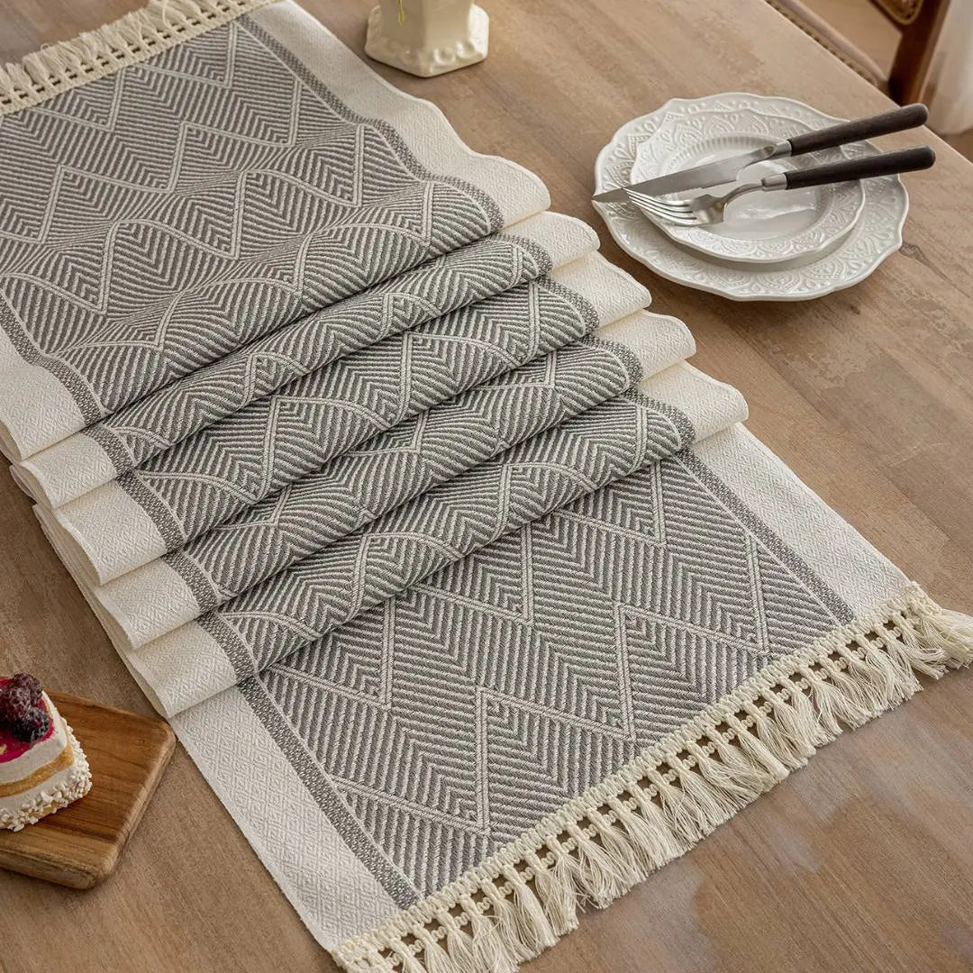 Linle Water Resistant Table Runner-Speckled Space