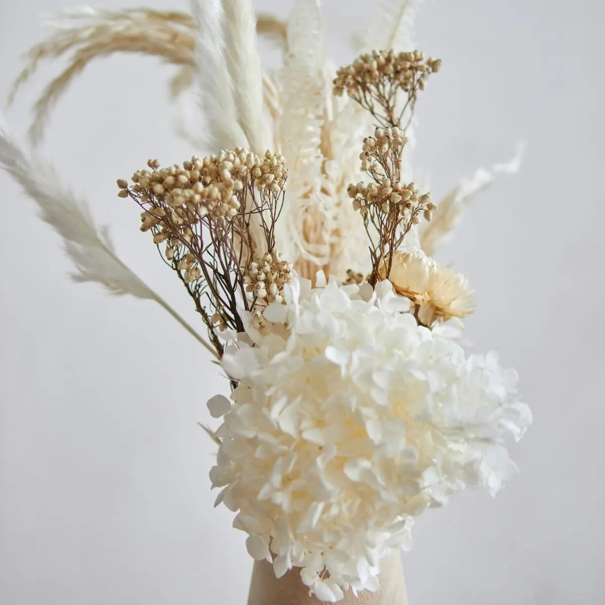 Dried Floral Arrangement F Speckled Space