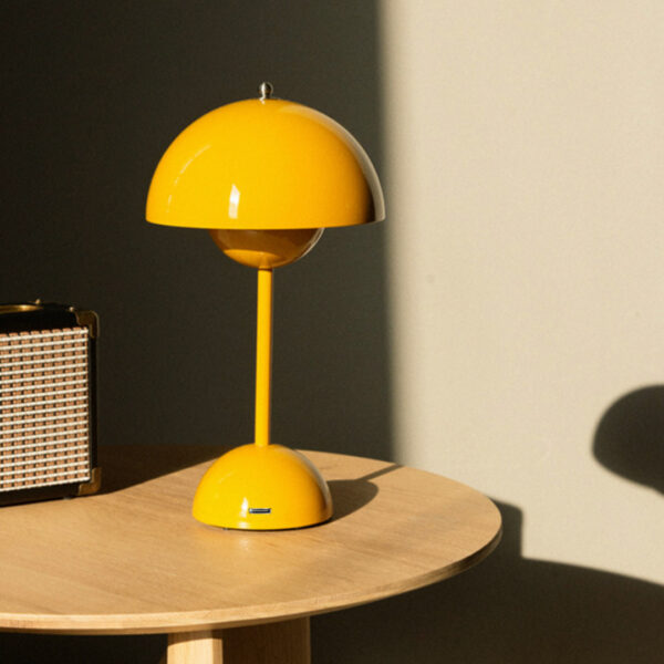 Nelson Nordi design LED Wireless Table Lamp